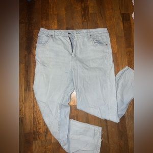 Wild Fable Light Wash High Rise Mom Jean